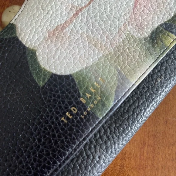 Ted Baker Black and White Floral Wallet - Picture 2 of 3
